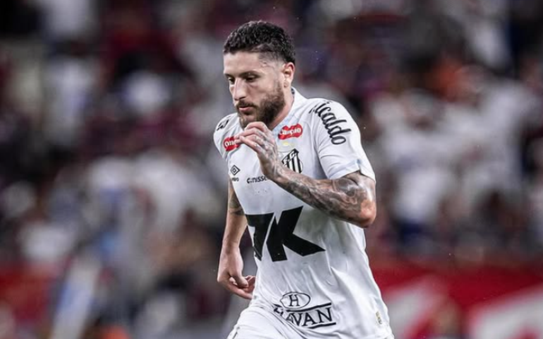 Zé Rafael espera desencantar no Santos após acertar a trave 4 vezes: 'Meu gol está demorando'