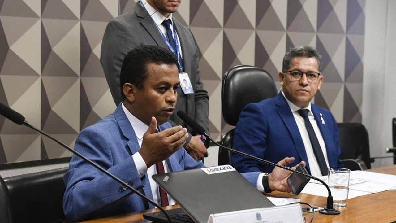 Comissão mista aprova medida provisória que recria o programa Bolsa Família