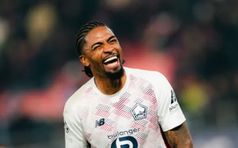 Alexsandro celebra chance na seleção após trajetória de superação: 'Dificuldade me fez crescer'