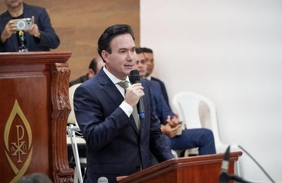 Prefeito Jorge Galvão participa de culto em ação de graças pelos 65 anos de Jundiá