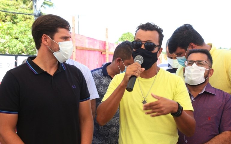 Prefeito Cacau autoriza início da nova etapa de Revitalização da Orla da Massagueira de cima