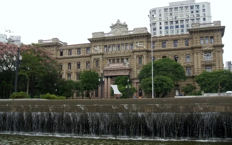 Relatos de morte, agressões e mordidas de cães: TJ manda Estado parar de bater em presos de SP