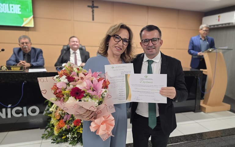 Câmara de Arapiraca entrega o título de Cidadã Honorária às servidoras municipais Ariluce Cerqueira e Cida Padilha