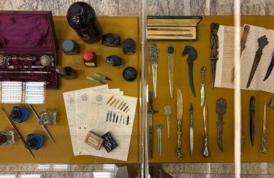 Peças do CCM integram exposição sobre a história da escrita, em Belo Horizonte