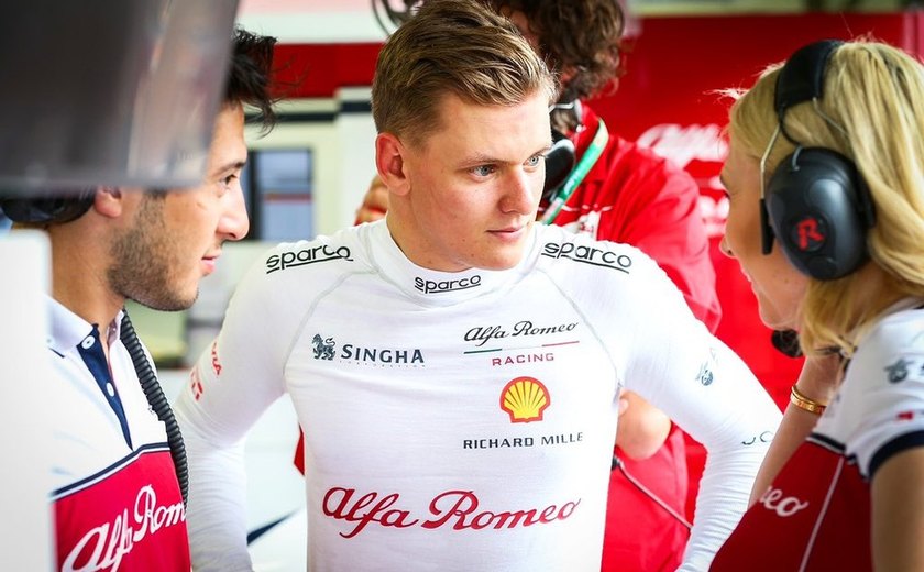 Haas anuncia manutenção de Mick Schumacher e Nikita Mazepin para temporada 2022