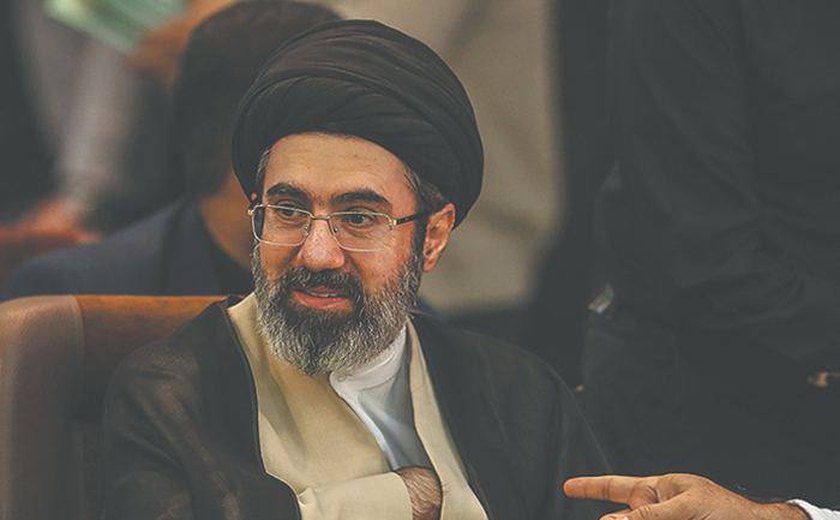 Morte do presidente do Irã: Saiba quem é Mojtaba Khamenei, que pretende suceder pai como líder supremo