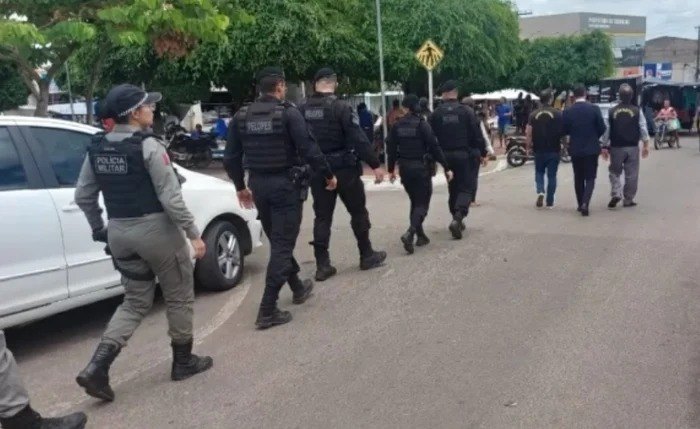 Presença de policiais em Taquarana durante trabalho da Justiça Eleitoral