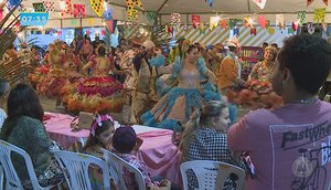 TV Atalaia realiza concurso de quadrilhas "Arrasta Pé"
