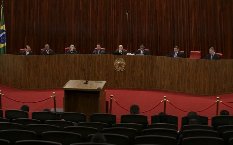 Decisão do TSE que tornou ex-presidente Bolsonaro inelegível repercute entre líderes na Câmara