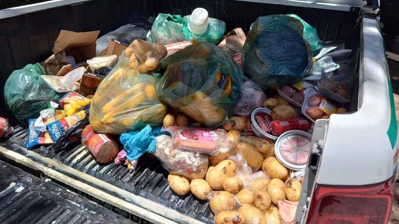 Vigilância Sanitária apreende mais de 750 kg de alimentos impróprios para consumo