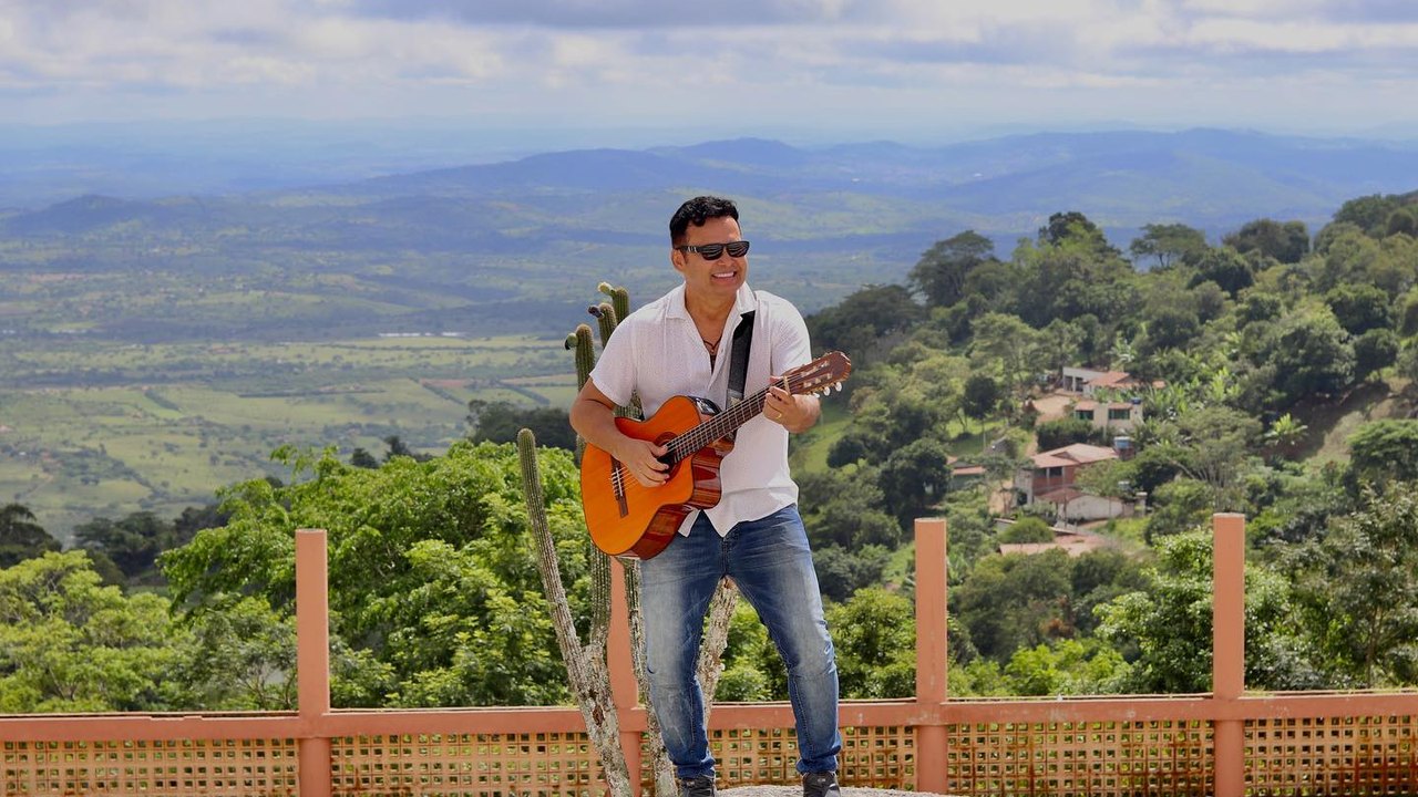 Almir Rouche lança videoclipe em homenagem a música ‘Serra Negra’