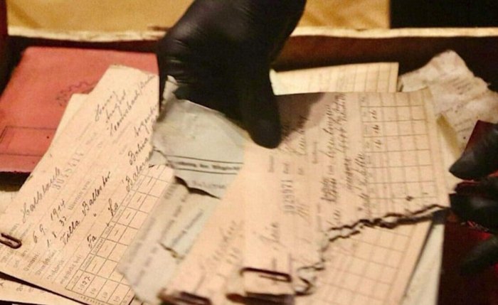 Dezenas de caixas de propaganda nazista são encontradas em porão da Suprema Corte da Argentina Dezenas de caixas de propaganda nazista são encontradas em porão da Suprema Corte da Argentina