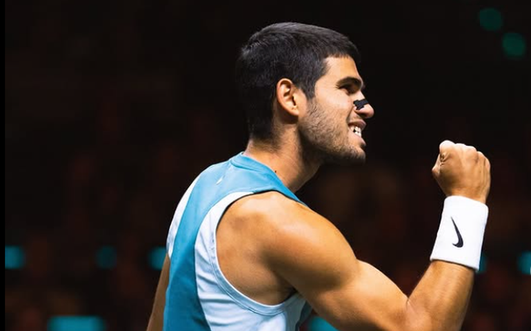 Alcaraz ganha batalha de Hurkacz e vai à inédita final no ATP 500 de Roterdã contra De Minaur