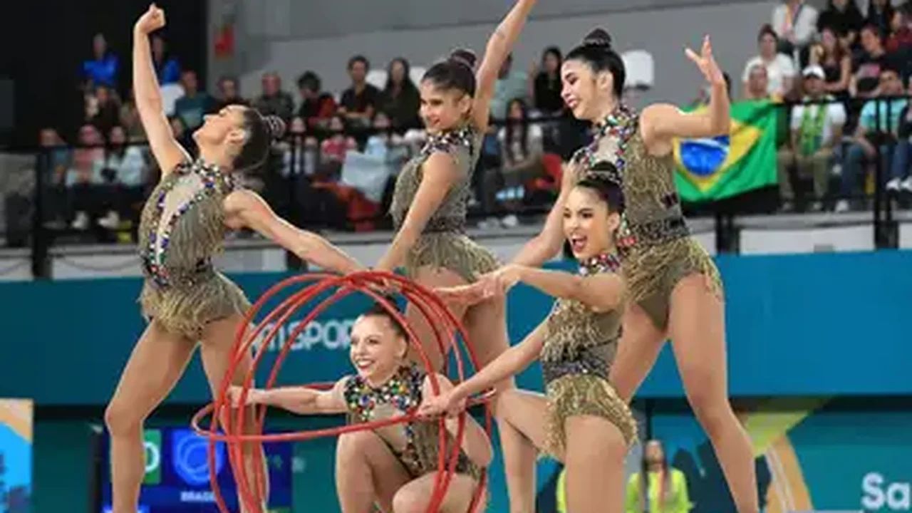 Mundial de ginástica: equipe masculina do Brasil se apresenta e precisa aguardar um dia para saber quem vai às finais