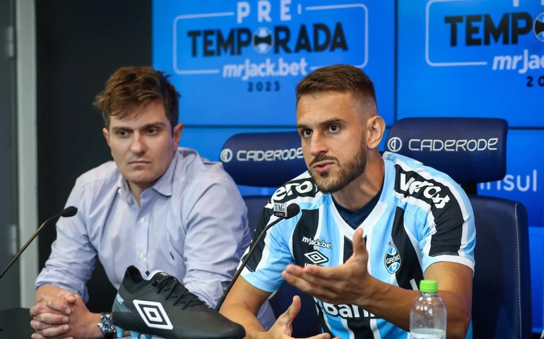 Bruno Uvini é apresentado e promete novo Grêmio: ‘Jogaremos de igual para igual’