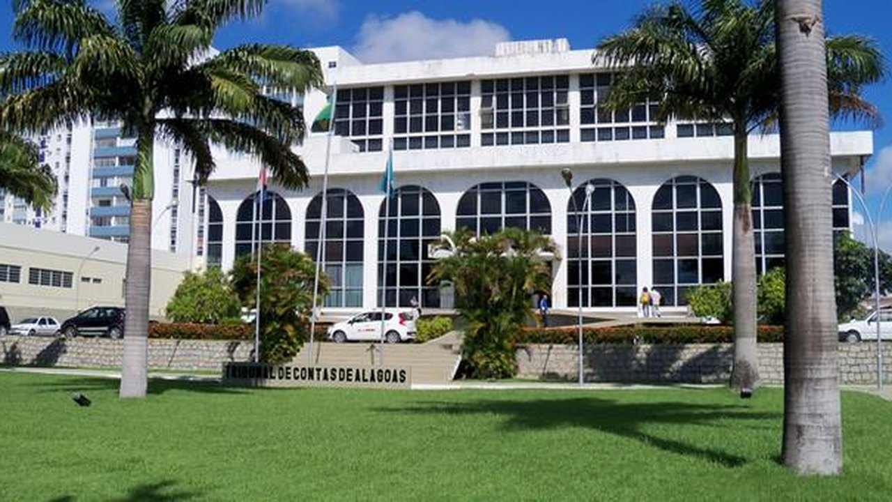 TCE/AL reúne representantes do turismo alagoano para apresentação da proposta de realização dos eventos do final de ano