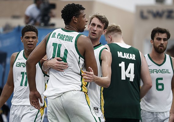 Seleção de basquete 3&#215;3 fecha primeiro dia do pré-olímpico com duas vitórias