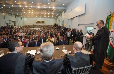 Conselheiros participam de solenidade de posse no novo presidente do TCE/RS