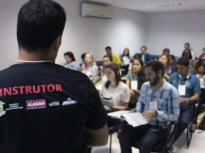 Seades oferece curso a gestores do Bolsa Família e Cadastro Único