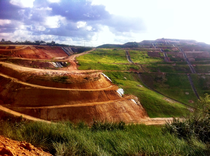 Aterro sanitário recebe visita de crianças do projeto Varre Grota nesta quarta (20)