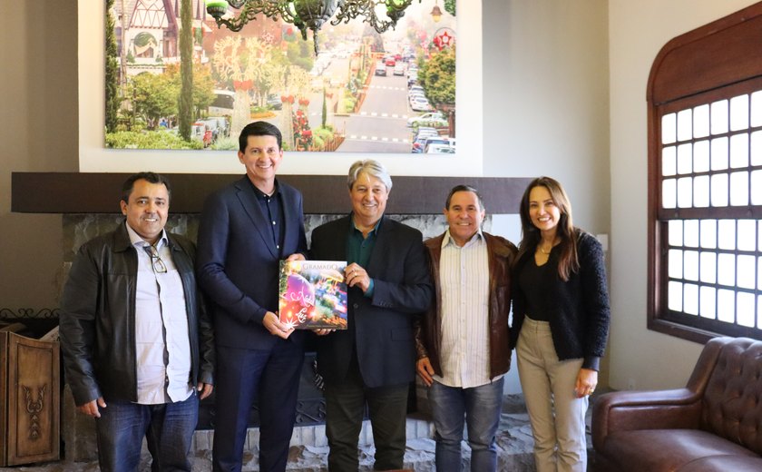 Executivo de Petrolina visita a Prefeitura de Gramado