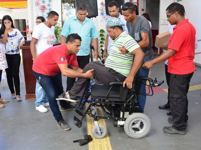 Associação Pestalozzi de Maceió realiza entrega 90 cadeiras de rodas