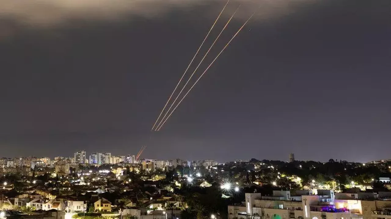 EUA pedem cautela enquanto Israel avalia represália a ataques do Irã