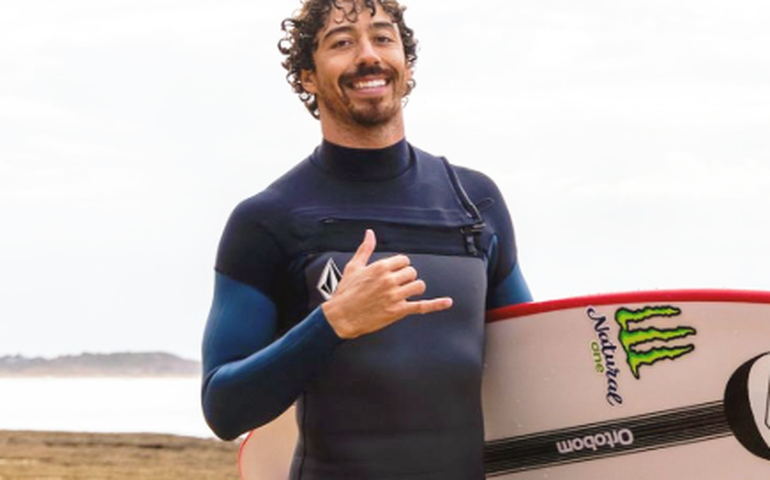 Yago Dora perde na final da etapa de Jeffreys Bay, mas avança à WSL Finals