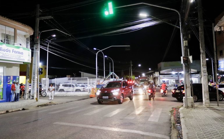 Prefeitura acionará novos semáforos nesta terça (24), em Palmeira