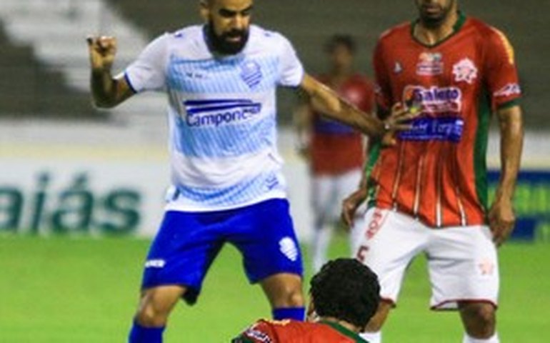 No clássico, Daniel Costa acredita que bola parada pode fazer a diferença