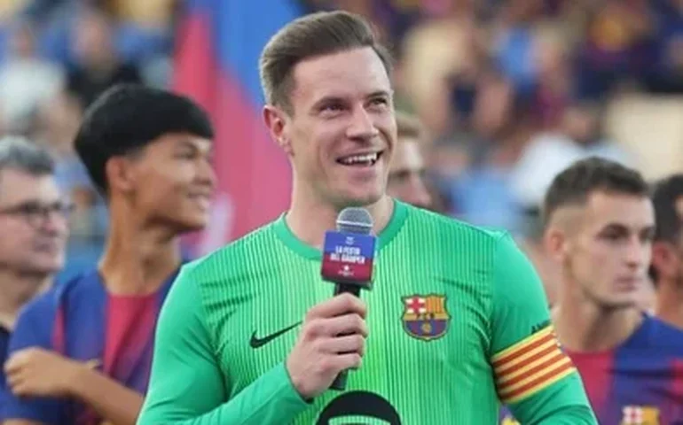 Clube turco faz proposta por Ter Stegen e Barcelona admite negociar saída do goleiro, diz jornal