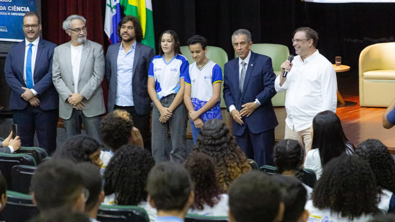 Projeto Eleitor do Futuro incentiva jovens arapiraquenses