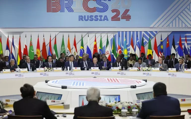 Brics condena ataques no Irã e pede zona sem armas nucleares