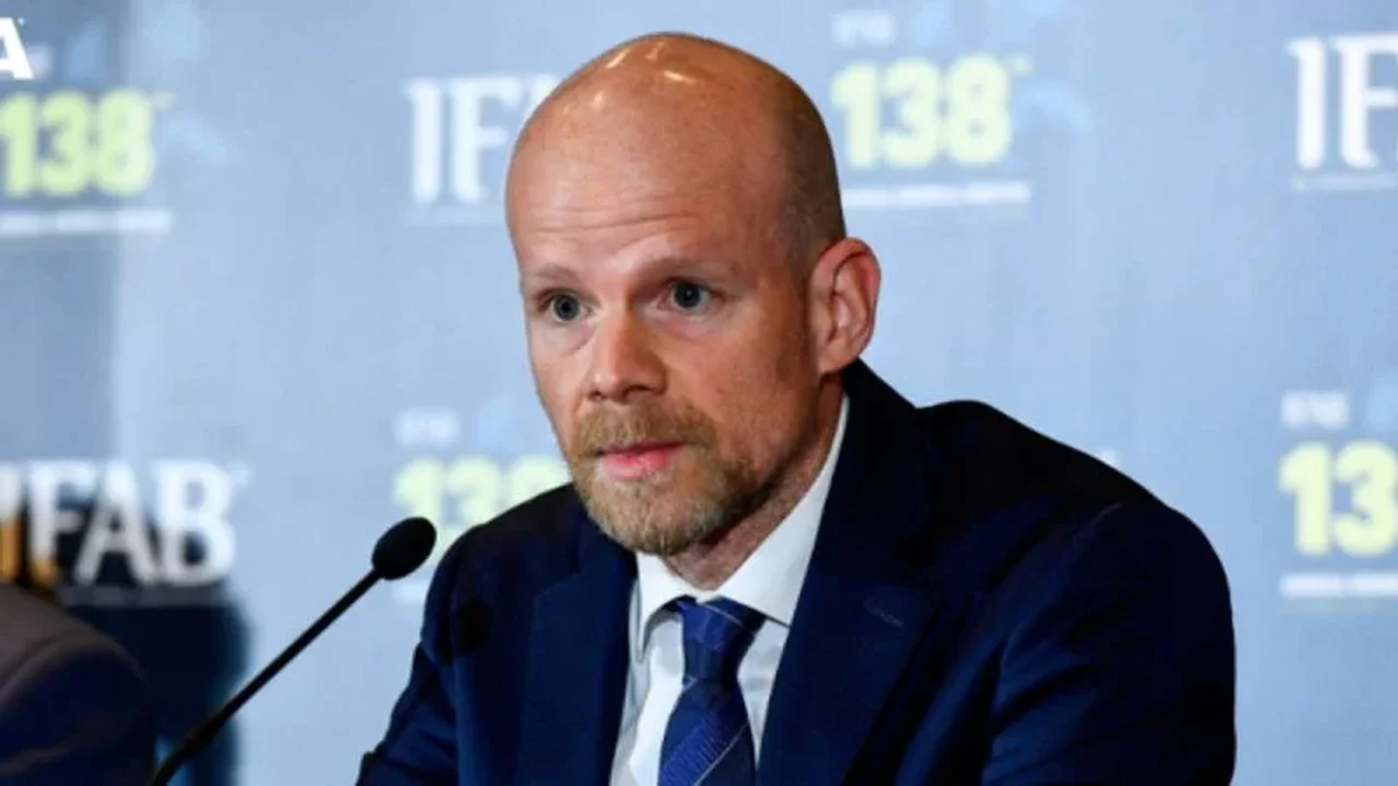 Secretário-geral da Fifa tenta acalmar funcionários em meio à crise e elogia sucesso da Copa de 2026
