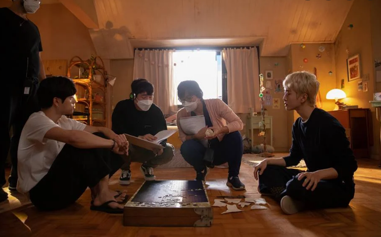 HBO Max anuncia produção de &#8216;Além do Guarda-Roupa&#8217;, primeiro dorama brasileiro