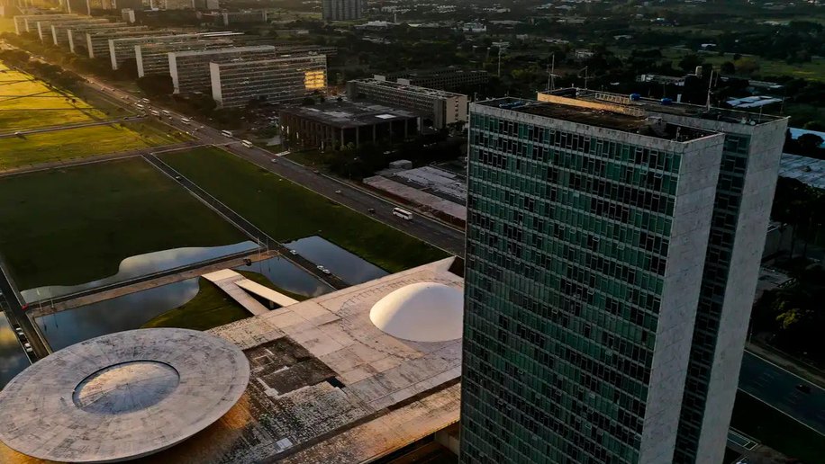 Eleições 2026: saiba quais são as atribuições de senadores e deputados