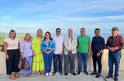 Deputada Fátima Canuto acompanha visita do governador Klever Loureiro em Pilar