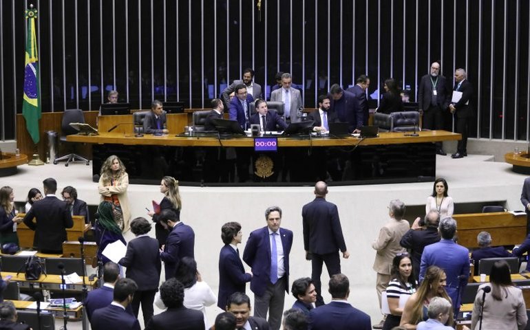 Câmara aprova coleta de material genético de condenados em regime fechado