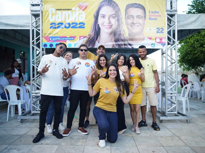 Camila lança campanha à vereadora com grande mobilização em Maceió