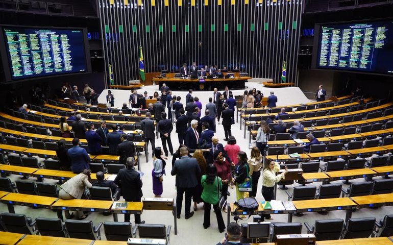 Vai à Câmara afastamento de agressor da mulher