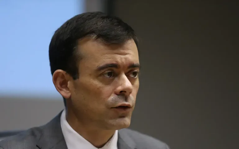 Secretário do Tesouro estima pagamentos de R$ 70 bi em precatórios de 2025 em julho