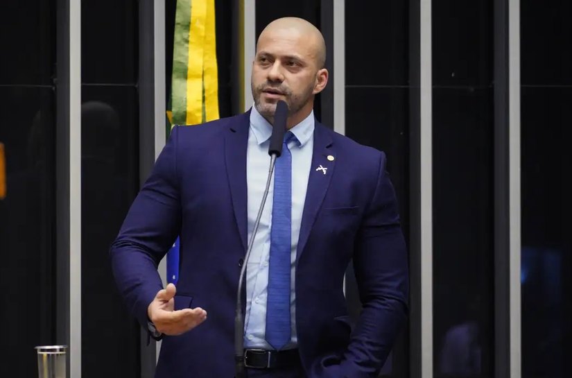 Ministro Alexandre de Moraes nega perdão da pena a ex-deputado Daniel Silveira