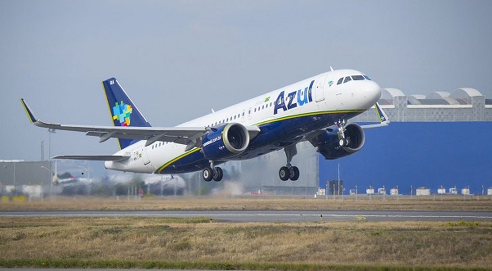 voo-avião-azul