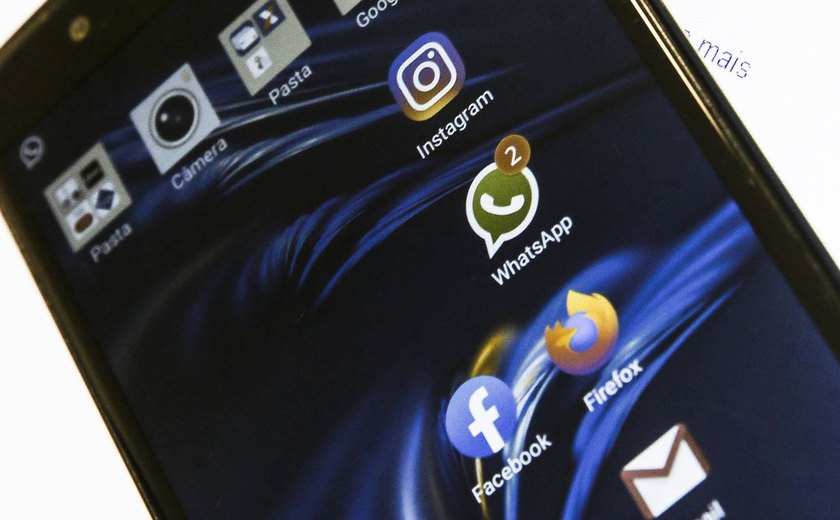 Redes sociais devem garantir ambiente seguro, diz advogada