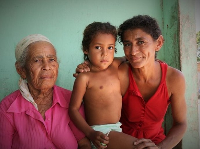 Milagre da vida continua nas mãos da parteira do Mumbaça