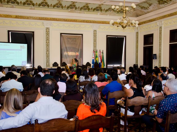 Reunião de encerramento de credenciados do Sebrae projeta diretrizes para 2016