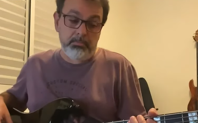 Renato Tommaso, integrante do Jota Quest, morre aos 54 anos