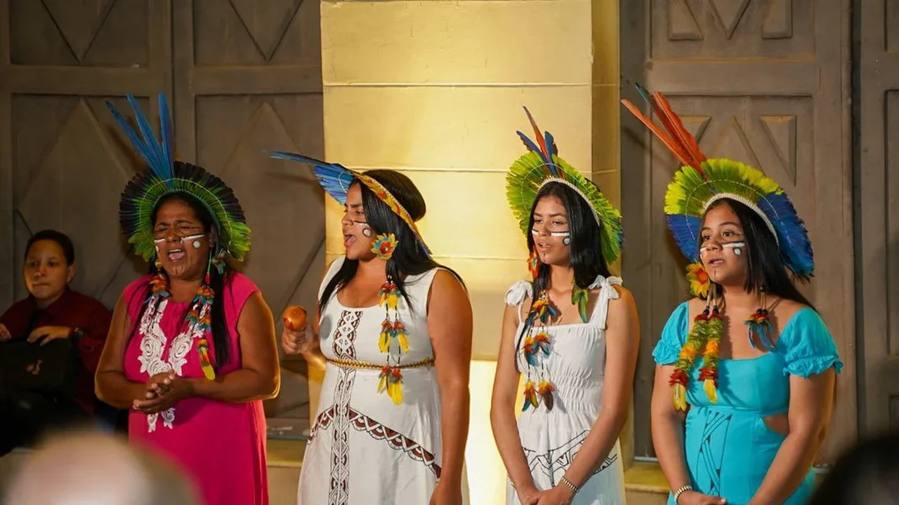 Giro das Tradições recebe espetáculo indígena “Vozes Ancestrais – O Musical” no Theatro Homerinho