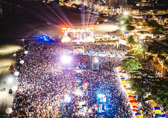 Público supera expectativa e lota o Verão Massayó no terceiro dia de shows