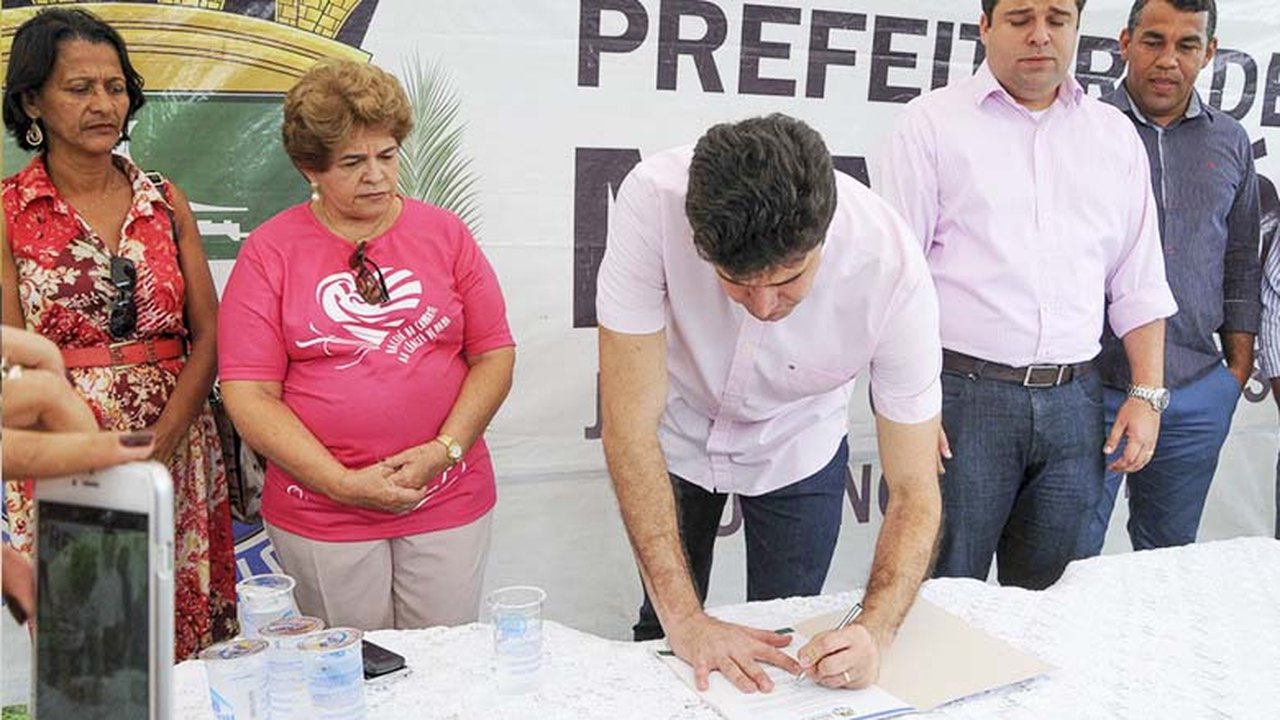 Maceió: Prefeito Rui Palmeira autoriza reforma de escolas da rede municipal